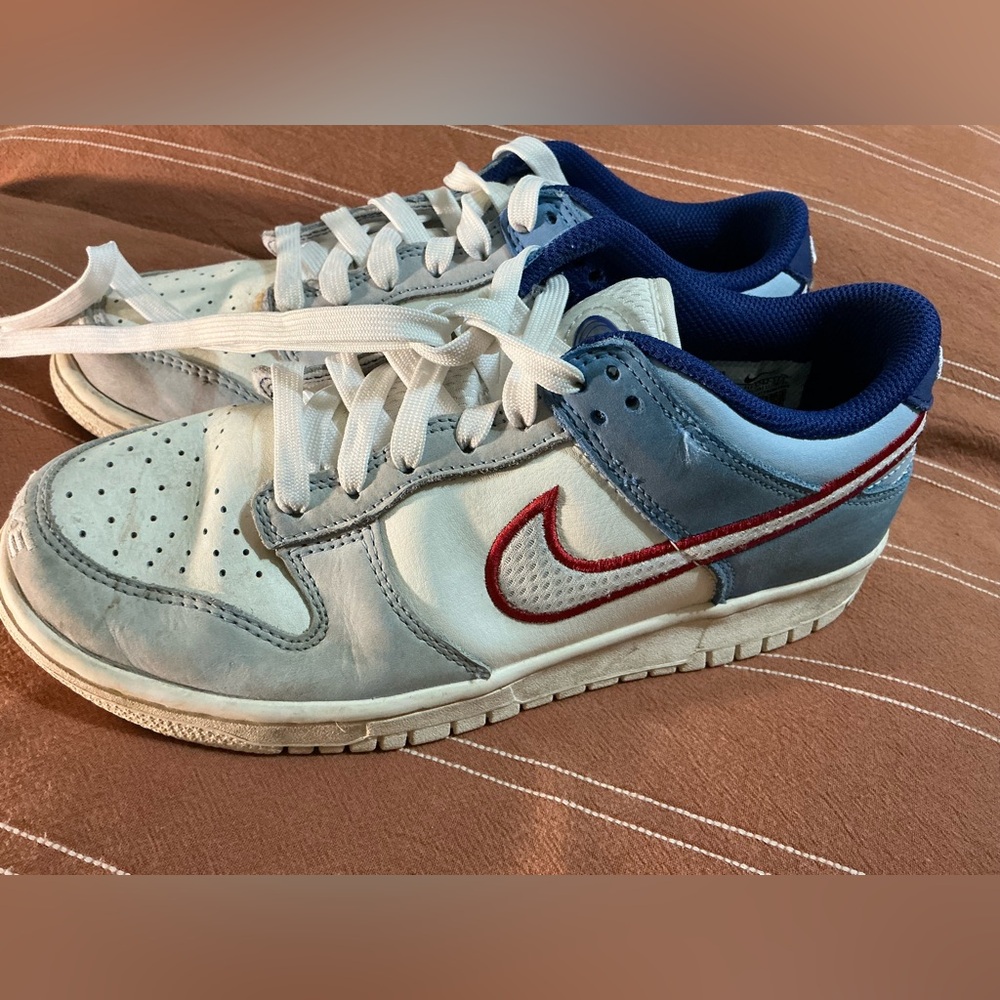 Nike White and Blue Shoes with Red Logo